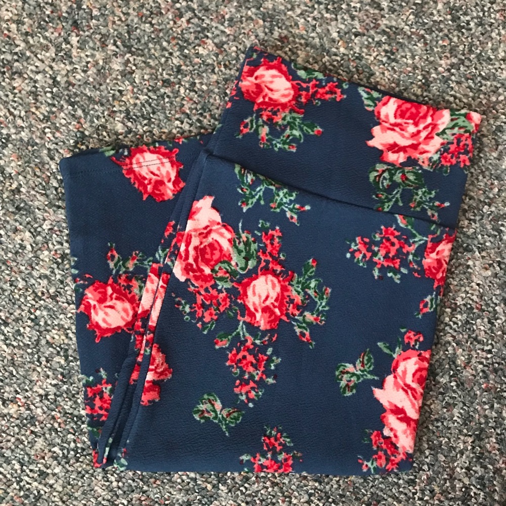 LulaRoe Cassie pencil skirt